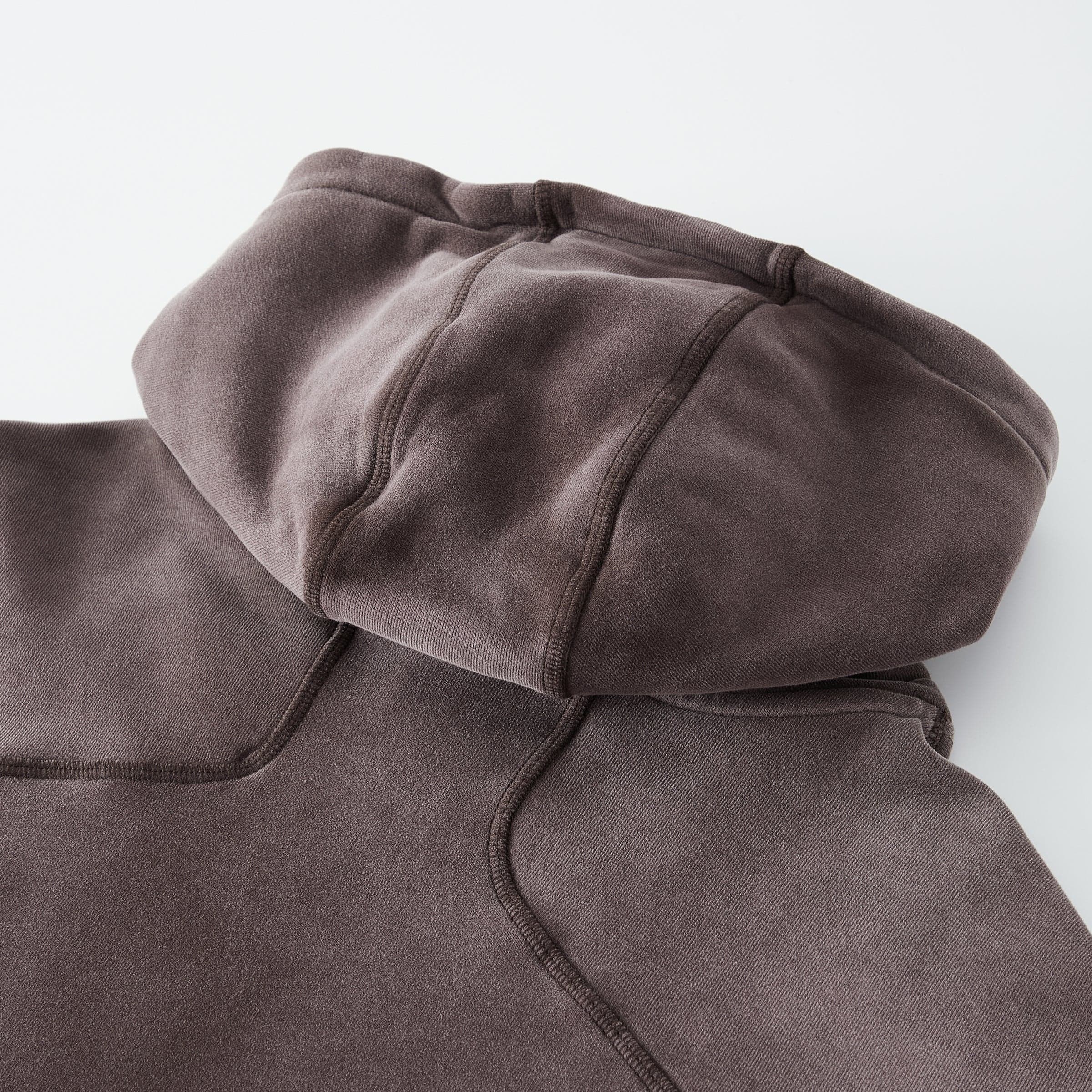 NeoSeraph media image showing hood back seam close-up detail